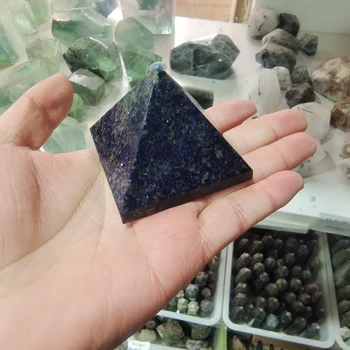 35-80mm vyberte Krásne Prírodné Lapis Lazuli Pyramídy Crystal Chafen Quartz Prútik Uzdravenie