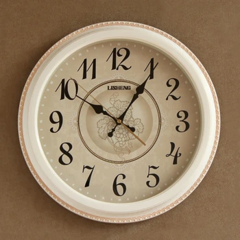 Hodiny nástenné hodiny jednoduché módy v Európskom štýle obývacej izby domov quartz hodiny kolo spálňa tichý hodiny kreatívne nástenné hodinky